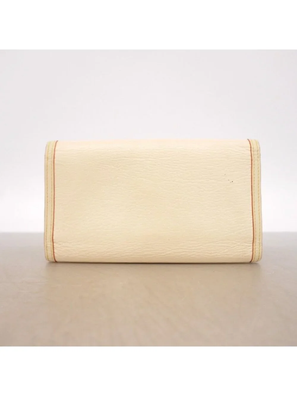 Louis Vuitton Trifold Wallet Suhali Porte Tresor International Blanc